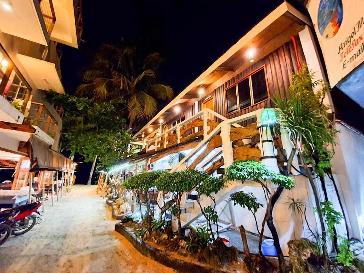 โคโค่โลโค่ บีช รีสอร์ท Manoc-Manoc ภายนอก รูปภาพ